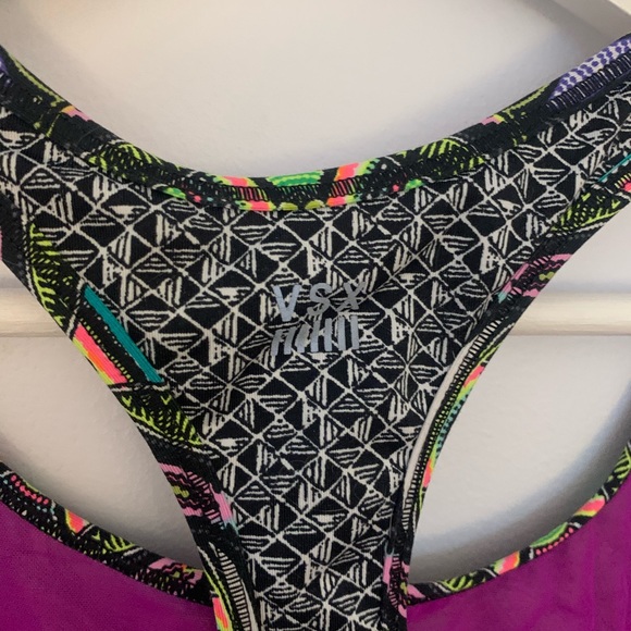 Victoria’s Secret Patterned Sports Bra - Picture 4 of 4